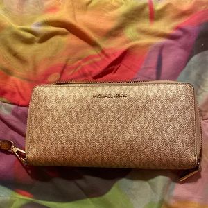 Michael Kors wallet